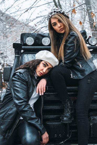 Comment bien porter un blouson en cuir pour femme