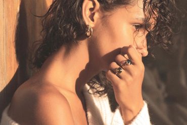Comment associer des bijoux et des montres avec style